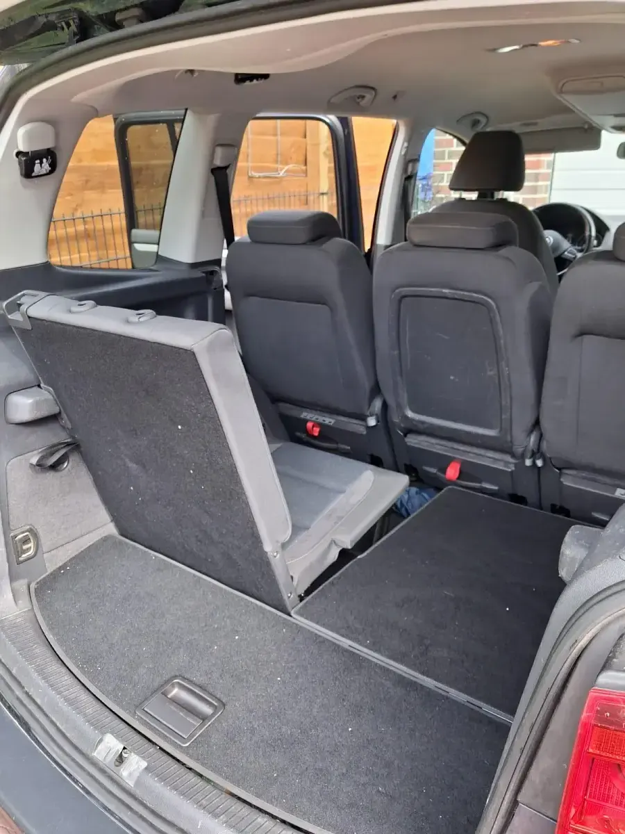 Używany VW Touran Style 140 KM (102 kW) 2012 Niebieski Minivan