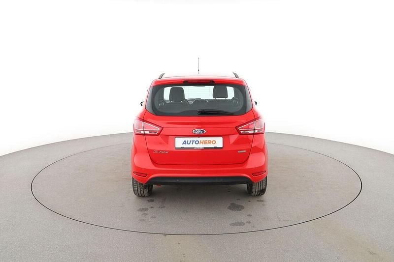 Używany Ford B-MAX Titanium 101 KM (74 kW) 2017 Czerwony Minivan