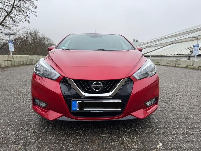 Gebraucht Nissan Micra Tekna 90 PS (66 kW) 2017 Rot Kleinwagen