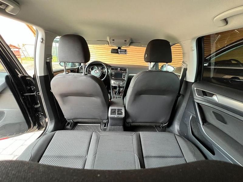 Gebraucht VW Golf Join 110 PS (80 kW) 2018 Schwarz Limousine