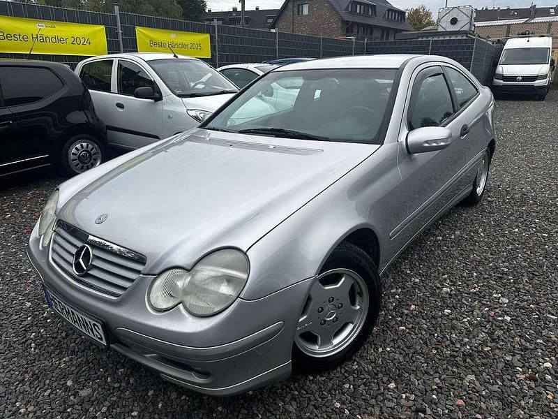 Gebraucht Mercedes C180 129 PS (94 kW) 2001 Silber Coupé