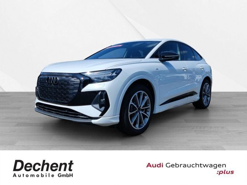 Gletscherweiß metallic Gebraucht 2024 Audi Q4 Sportback e-tron Ambiente SUV | 46.990 € (Teuer) - Bild 1/4