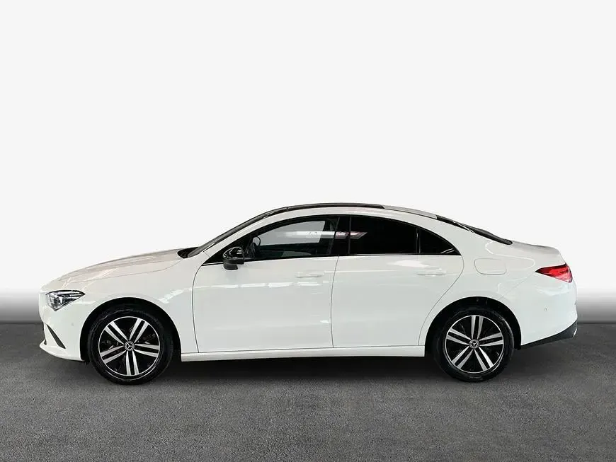 Gebraucht Mercedes CLA250e Progressive 218 PS (160 kW) 2022 Weiß Coupé
