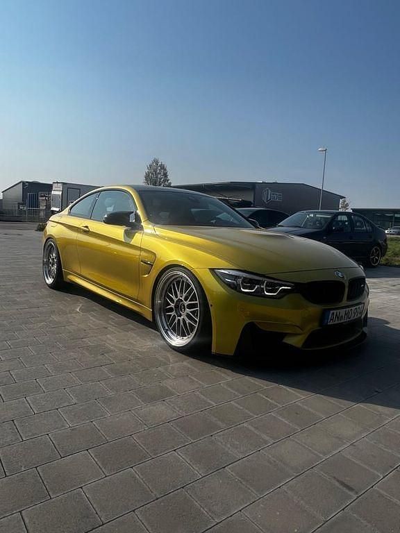 Gelb Gebraucht 2019 BMW M4 Competition Edition Coupé | 57.900 € (Guter Preis) - Bild 1/4