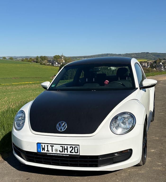Usata VW Beetle 105 CV (77 kW) 2013 Bianco Utilitaria
