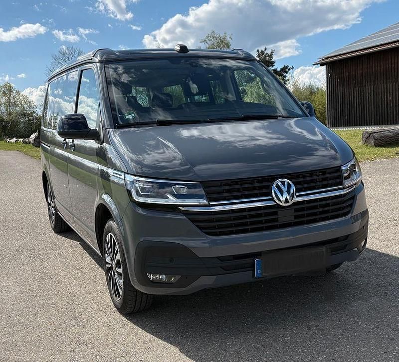 Gebraucht VW California Beach 150 PS (110 kW) 2024 Grau Van