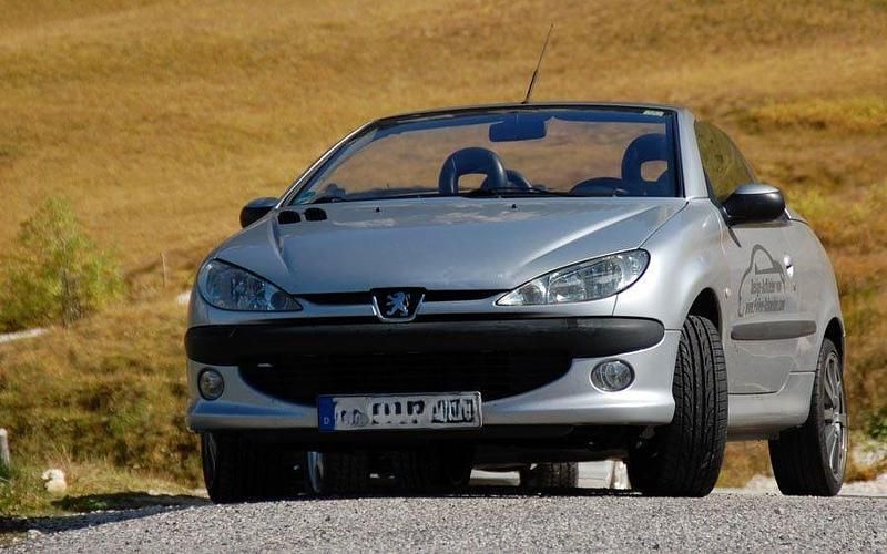 Silber Gebraucht 2001 Peugeot 206 CC Cabrio | 1.500 € (Guter Preis) - Bild 1/4