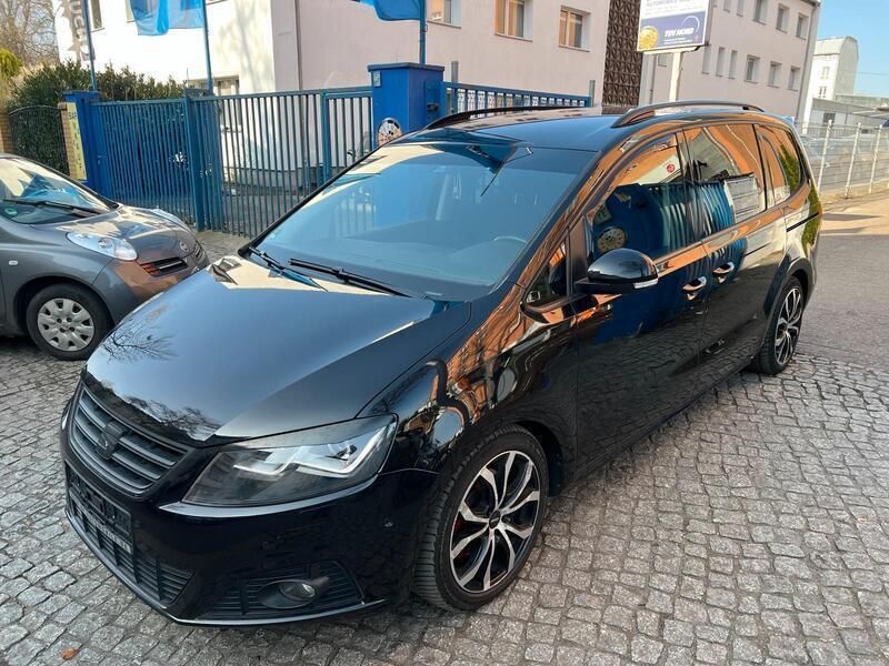 Schwarz Gebraucht 2017 Seat Alhambra FR-Line Van / Kleinbus | 14.900 € (Etwas zu teuer) - Bild 1/4
