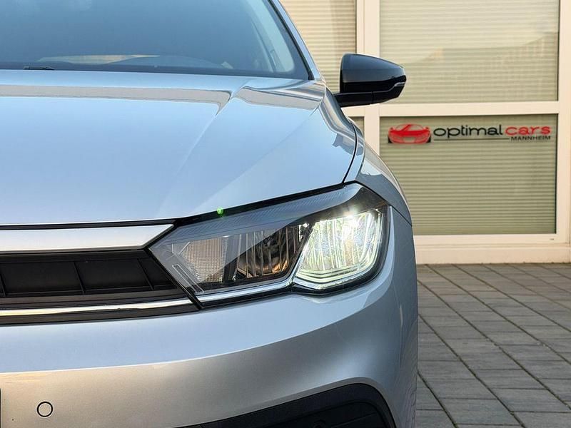 Gebraucht VW Polo Move 95 PS (69 kW) 2023 Silber Kleinwagen