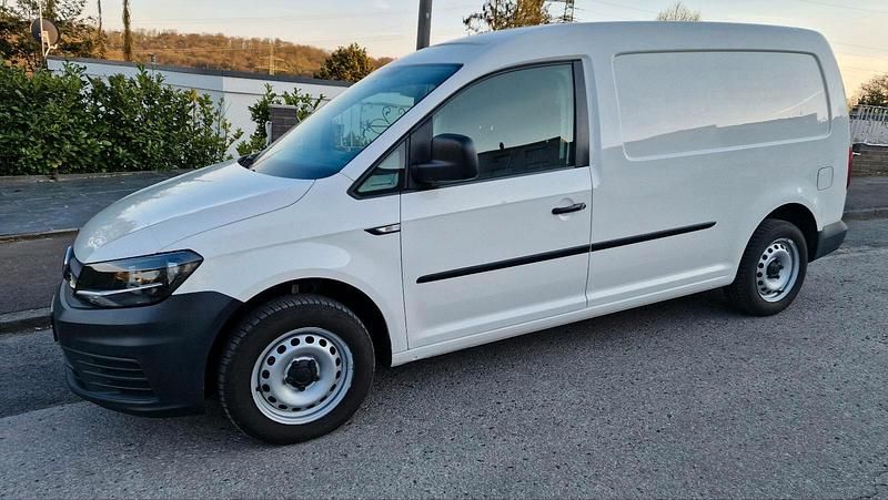 Weiß Gebraucht 2017 VW Caddy Maxi Van / Kleinbus | 13.000 € (Etwas zu teuer) - Bild 1/4