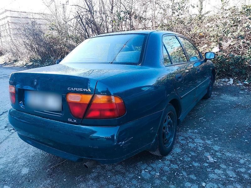 Gebraucht Mitsubishi Carisma 100 PS (73 kW) 1997 Grün Limousine