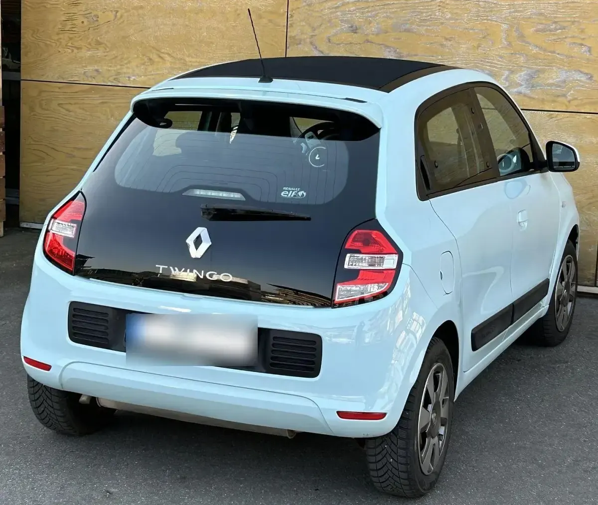 Używany Renault Twingo Dynamique 71 KM (52 kW) 2015 Niebieski Hatchback