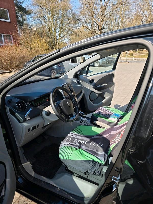 Gebraucht Renault Zoe 42 kW (58 PS) 2016 Schwarz Kleinwagen