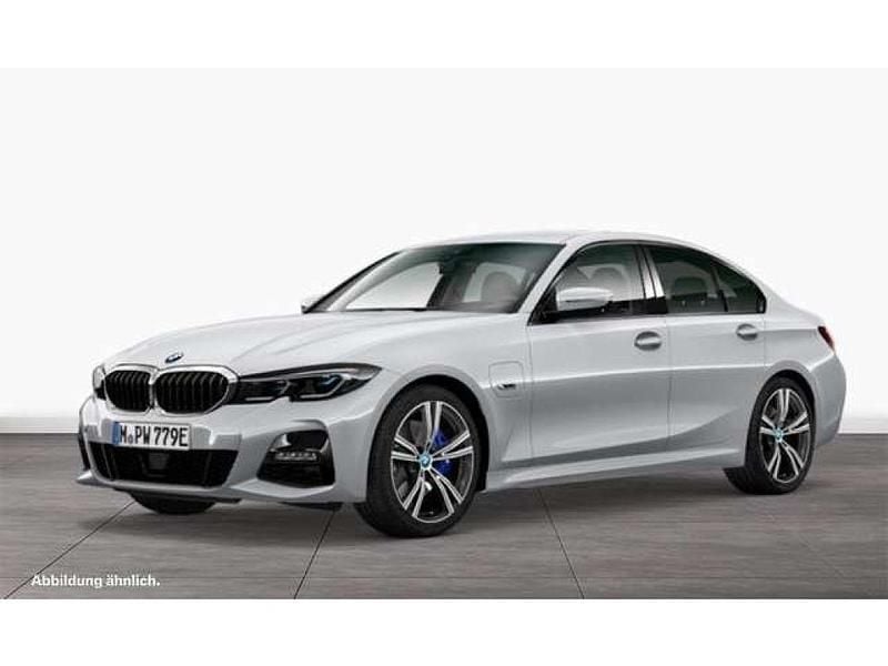Sonderlackierung Gebraucht 2021 BMW 330e M Sport Limousine | 32.790 € (Fairer Preis) - Bild 1/3