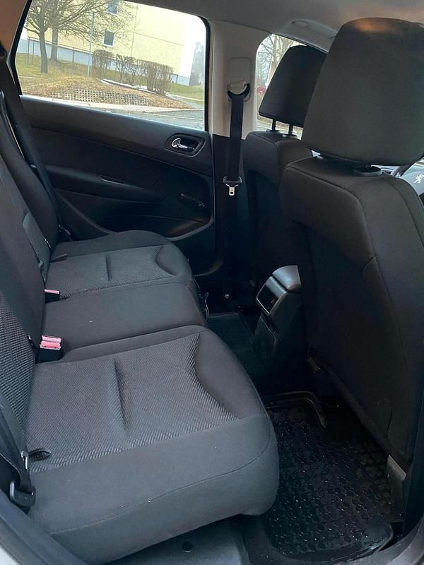 Gebraucht Peugeot 308 105 PS (77 kW) 2012 Weiß Kombi