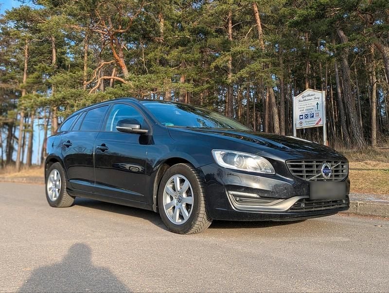 Gebraucht Volvo V60 136 PS (100 kW) 2014 Schwarz Kombi