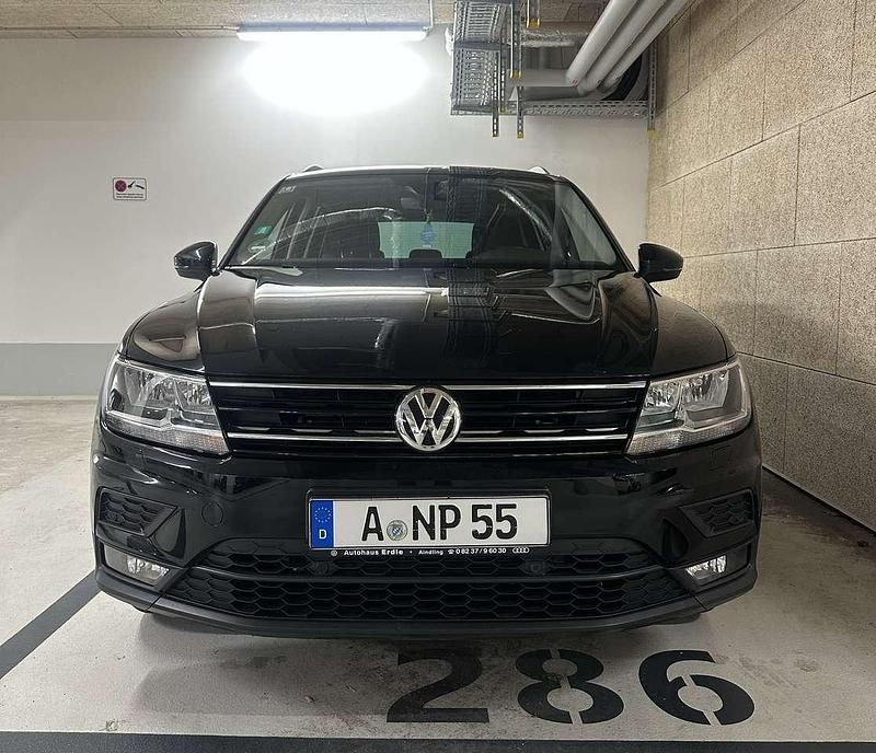 Schwarz Gebraucht 2020 VW Tiguan SUV | 18.700 € (Superpreis) - Bild 1/4