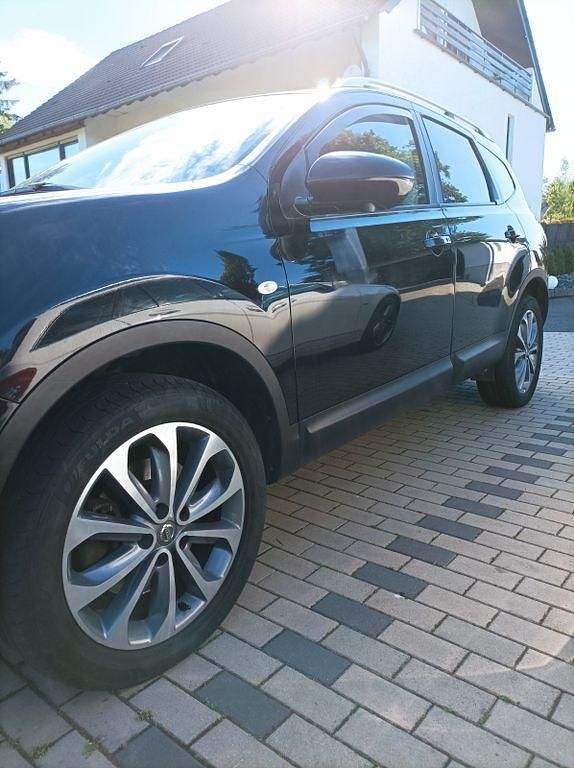 Schwarz Gebraucht 2013 Nissan Qashqai +2 360º SUV | 6.700 € (Guter Preis) - Bild 1/4