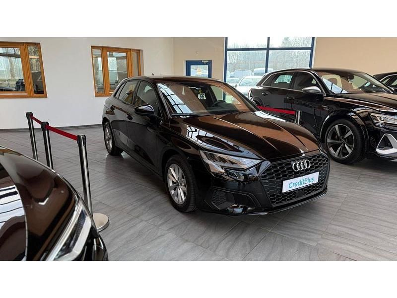 Gebraucht Audi A3 116 PS (85 kW) 2022 Brillantschwarz Limousine