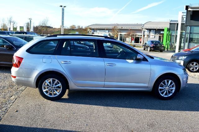 Gebraucht Skoda Octavia Ambition 110 PS (80 kW) 2016 Silber metallic Kombi