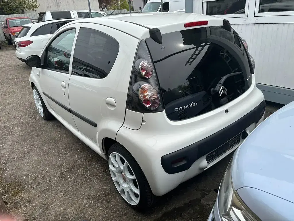 Gebraucht Citroën C1 68 PS (50 kW) 2013 Weiß Kleinwagen