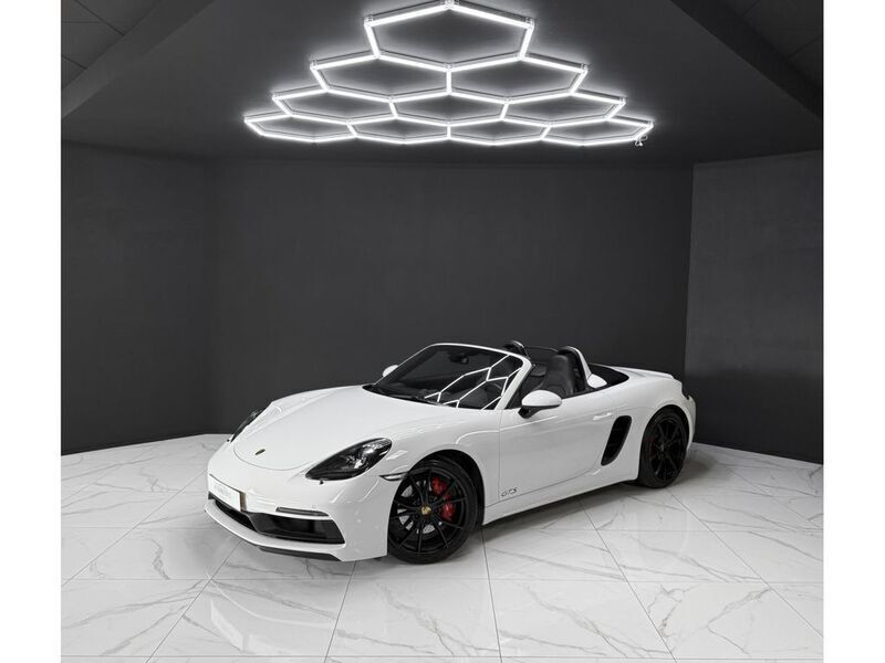 Weiß Gebraucht 2018 Porsche 718 Boxster GTS Cabrio | 72.500 € (Fairer Preis) - Bild 1/4