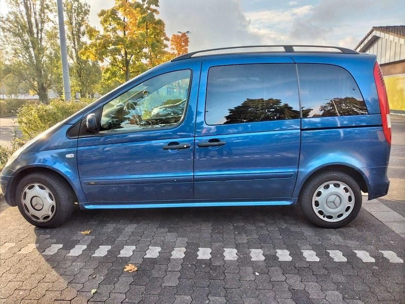 Gebraucht Mercedes Vaneo 102 PS (75 kW) 2002 Blau Van / Kleinbus