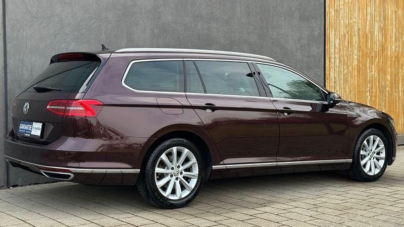 Gebraucht VW Passat Highline 239 PS (175 kW) 2017 Rot Kombi
