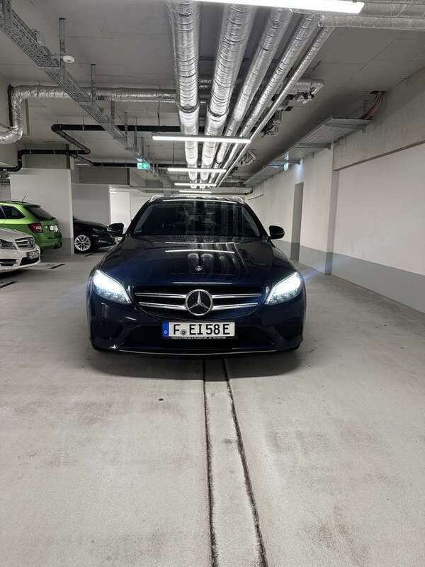 Blau Gebraucht 2020 Mercedes C300e Avantgarde Kombi | 17.500 € (Guter Preis) - Bild 1/4