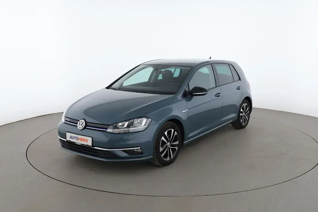Gebraucht VW Golf VII IQ Drive 131 PS (96 kW) 2019 Limousine