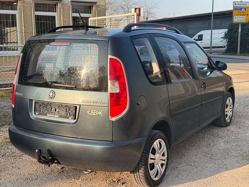 Gebraucht Skoda Roomster Plus Edition 86 PS (63 kW) 2013 Grau Van / Kleinbus