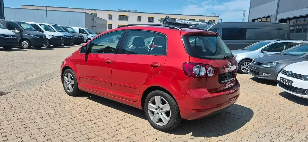 Gebraucht VW Golf VI 86 PS (63 kW) 2009 Rot Kleinwagen
