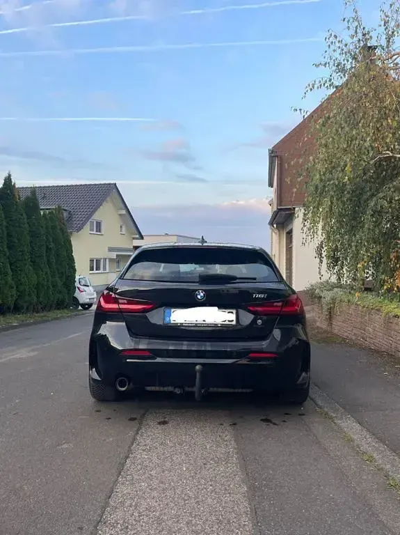 Gebraucht BMW 118 M Sport 140 PS (102 kW) 2021 Schwarz Kleinwagen
