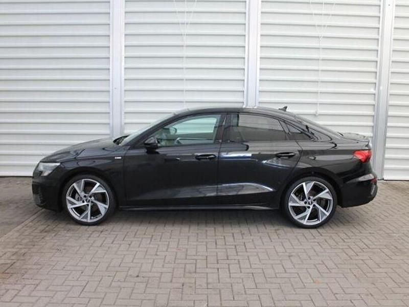 Gebraucht Audi A3 S-line plus 150 PS (110 kW) 2023 Schwarz Limousine