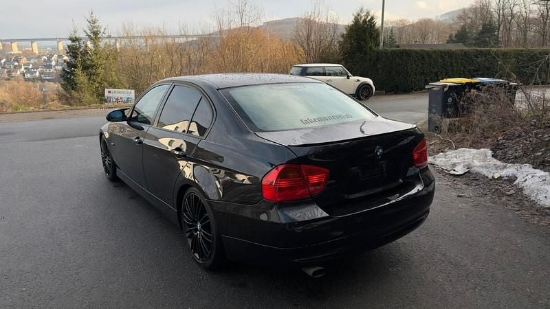 Gebraucht BMW 320 M Sport 163 PS (119 kW) 2005 Schwarz Limousine