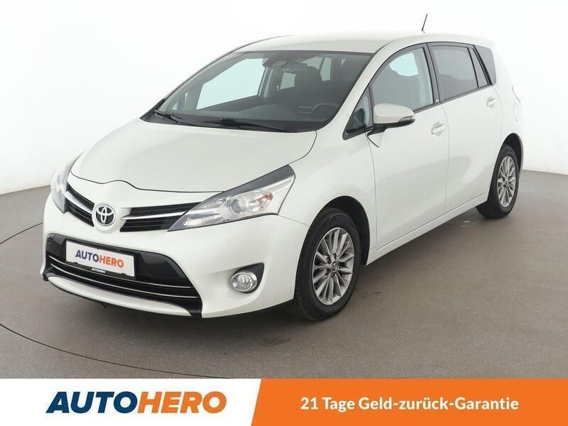 Weiß Gebraucht 2016 Toyota Verso Edition-S Van / Kleinbus | 15.110 € (Fairer Preis) - Bild 1/3