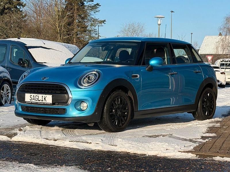 Gebraucht Mini One D Chili 95 PS (69 kW) 2018 Electric blue ii Kleinwagen