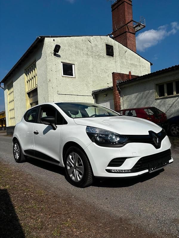 Gebraucht Renault Clio IV 90 PS (66 kW) 2019 Weiß Kleinwagen
