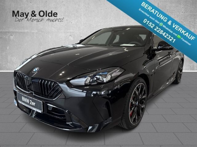 Black sapphire metallic (schwarz) Gebraucht 2025 BMW 220 M Sport Coupé | 46.540 € - Bild 1/4
