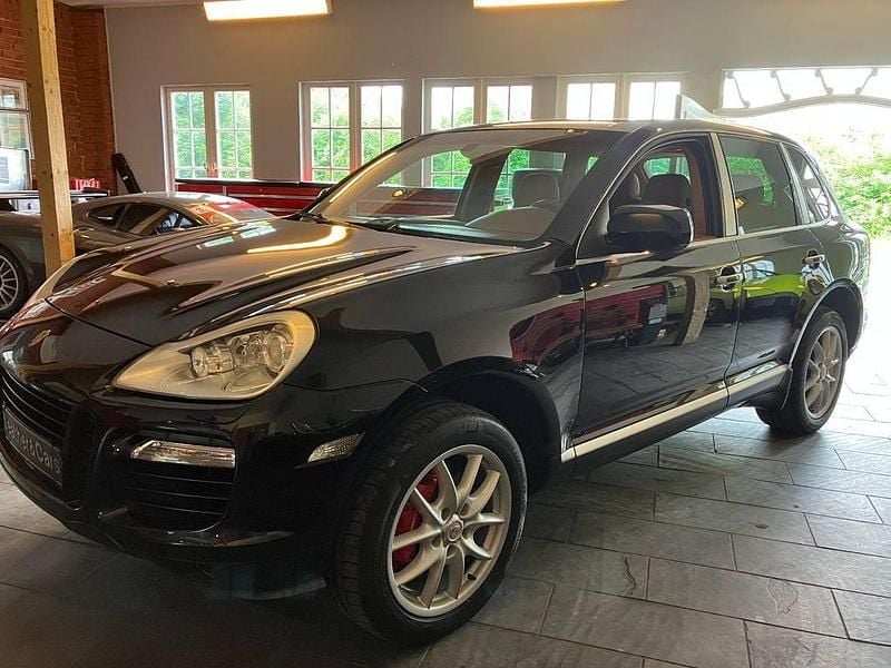 Schwarz Gebraucht 2007 Porsche Cayenne Turbo SUV | 23.970 € (Teuer) - Bild 1/4