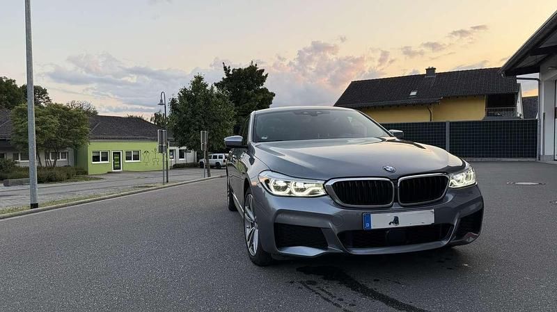 Grau Gebraucht 2018 BMW 640 Sport Line Coupé | 34.500 € (Fairer Preis) - Bild 1/4