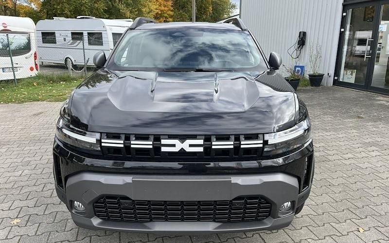 Neu Dacia Duster Journey 140 PS (102 kW) 2025 Perlmuttschwarz metallic SUV