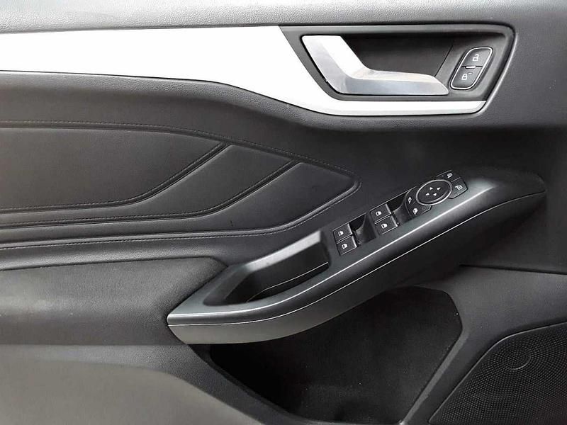 Gebraucht Ford Focus Cool & Connect 120 PS (88 kW) 2021 Magneticgrau metallic Kombi