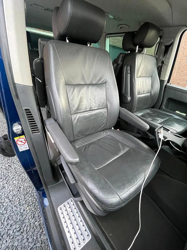 Gebraucht VW Multivan 174 PS (127 kW) 2008 Blau Van