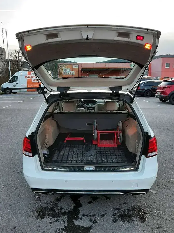 Gebraucht Mercedes E300 Avantgarde 204 PS (150 kW) 2013 Weiß Kombi