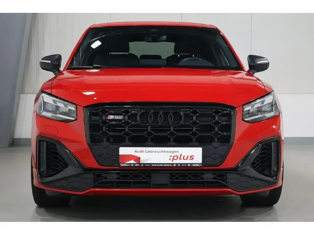 Gebraucht Audi SQ2 Comfort 300 PS (220 kW) 2021 Rot SUV