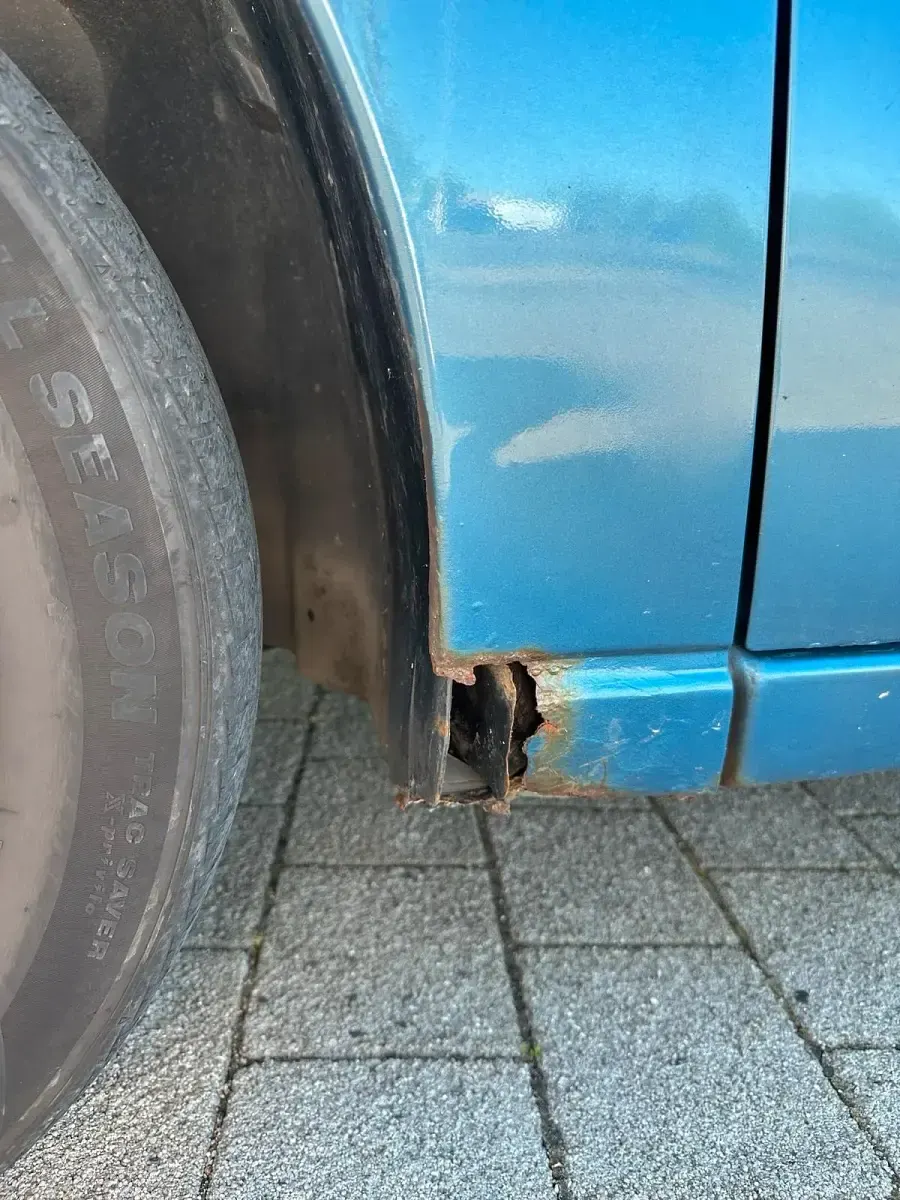 Begagnad Ford Focus 115 HK (84 kW) 2000 Blå Sedan