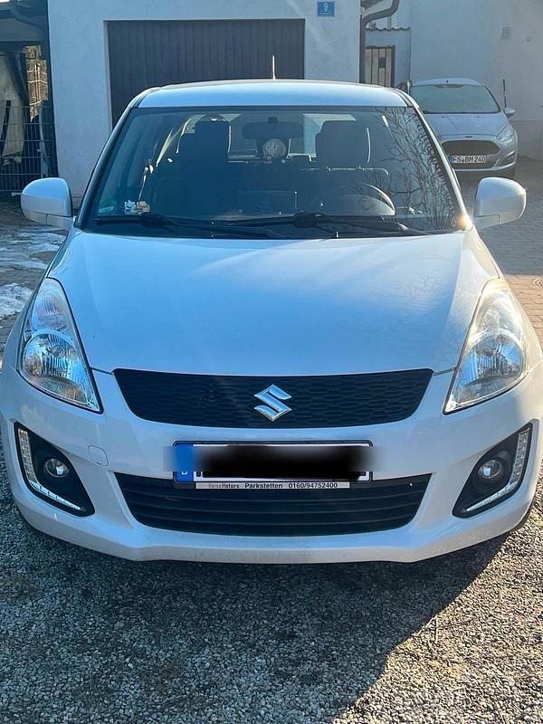 Gebraucht Suzuki Swift 2016 Weiß Kleinwagen