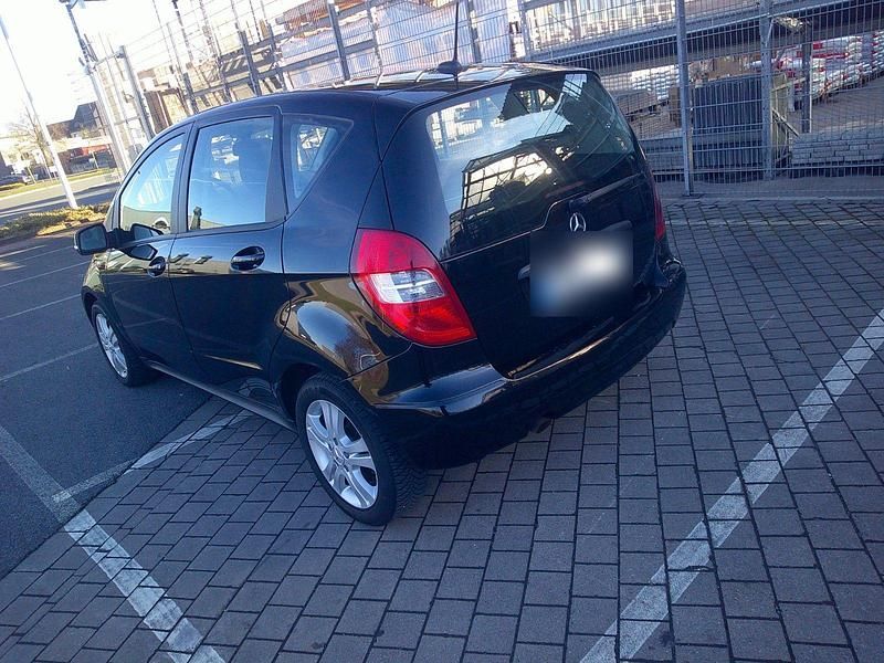 Gebraucht Mercedes A150 95 PS (69 kW) 2009 Schwarz Limousine