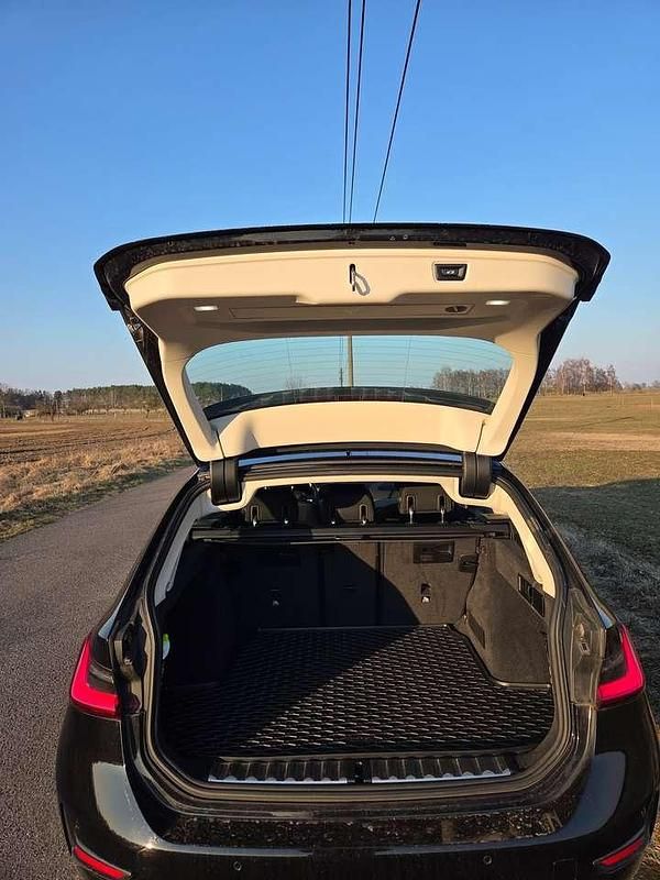 Gebraucht BMW 320 Advantage 184 PS (135 kW) 2021 Schwarz Kombi